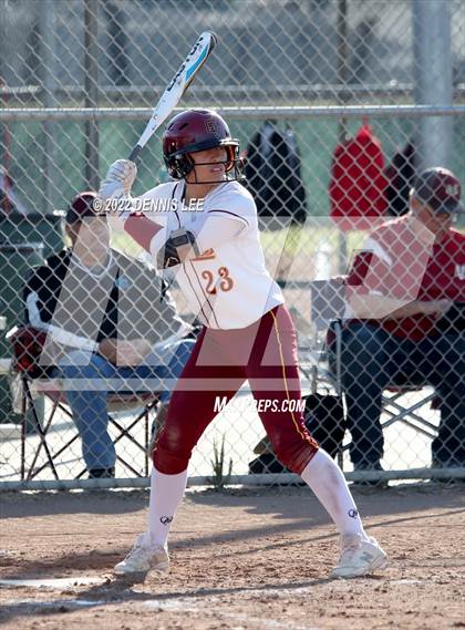 Thumbnail 1 in Golden Valley vs. Central Catholic photogallery.