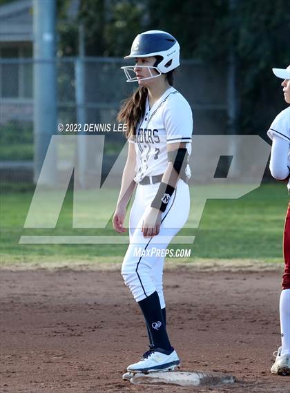 Thumbnail 2 in Golden Valley vs. Central Catholic photogallery.