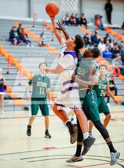 Thumbnail 1 in Lake Stevens vs. Marysville Getchell photogallery.
