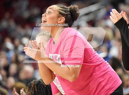 Thumbnail 2 in Millard North vs. Lincoln High (NSAA Class A Semifinal) photogallery.