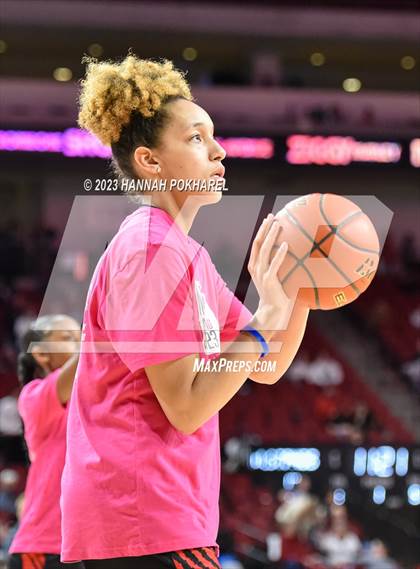 Thumbnail 1 in Millard North vs. Lincoln High (NSAA Class A Semifinal) photogallery.