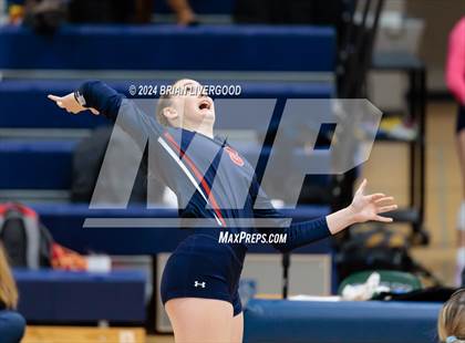 Thumbnail 1 in Heritage vs. Douglas County (CHSAA 5A Region 6) photogallery.