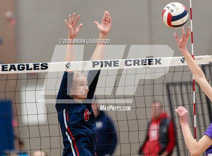 Thumbnail 1 in Heritage vs. Douglas County (CHSAA 5A Region 6) photogallery.