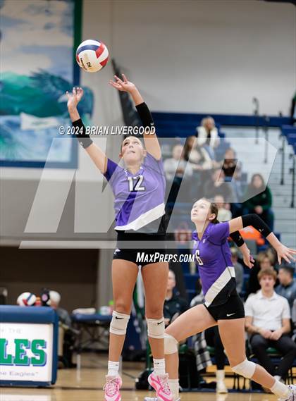 Thumbnail 2 in Heritage vs. Douglas County (CHSAA 5A Region 6) photogallery.