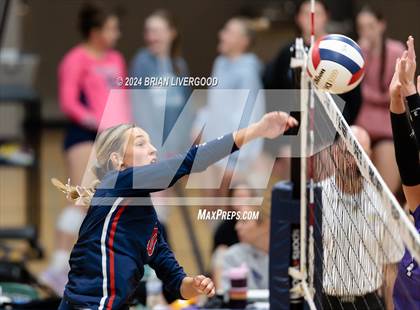 Thumbnail 1 in Heritage vs. Douglas County (CHSAA 5A Region 6) photogallery.