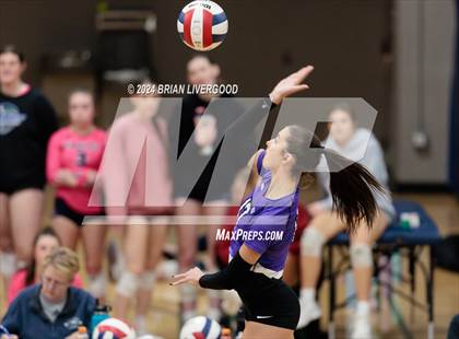 Thumbnail 1 in Heritage vs. Douglas County (CHSAA 5A Region 6) photogallery.