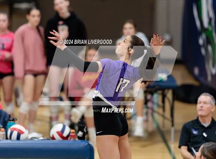 Thumbnail 3 in Heritage vs. Douglas County (CHSAA 5A Region 6) photogallery.