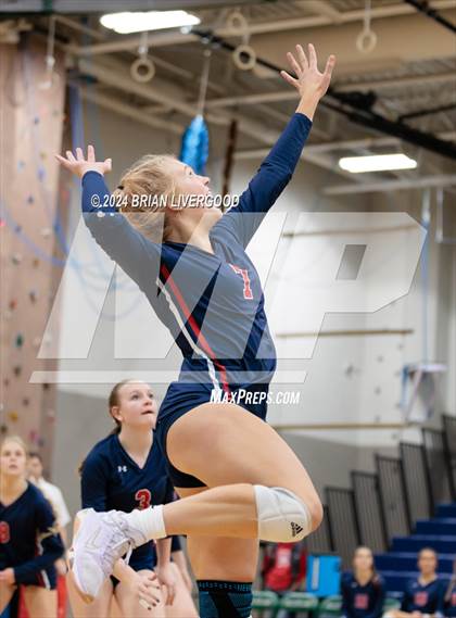 Thumbnail 1 in Heritage vs. Douglas County (CHSAA 5A Region 6) photogallery.