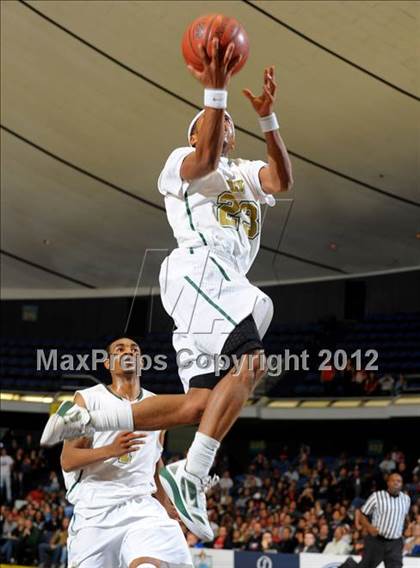 Thumbnail 3 in Etiwanda vs. Long Beach Poly (CIF SS D1AA Semifinal) photogallery.