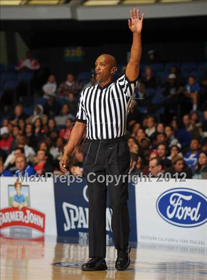 Thumbnail 1 in Etiwanda vs. Long Beach Poly (CIF SS D1AA Semifinal) photogallery.