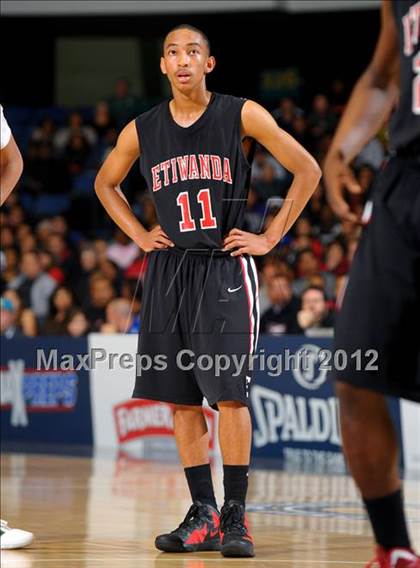 Thumbnail 3 in Etiwanda vs. Long Beach Poly (CIF SS D1AA Semifinal) photogallery.