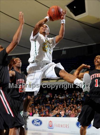Thumbnail 1 in Etiwanda vs. Long Beach Poly (CIF SS D1AA Semifinal) photogallery.