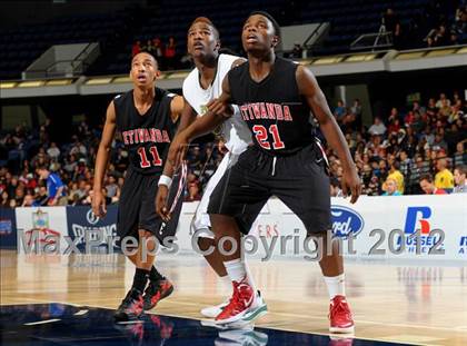 Thumbnail 1 in Etiwanda vs. Long Beach Poly (CIF SS D1AA Semifinal) photogallery.