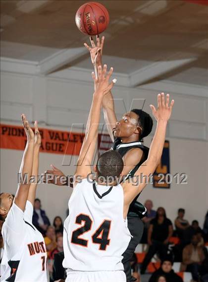 Thumbnail 3 in El Cerrito @ Foothill (CIF NorCal D3 Playoffs) photogallery.