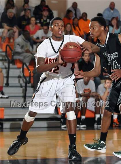 Thumbnail 3 in El Cerrito @ Foothill (CIF NorCal D3 Playoffs) photogallery.
