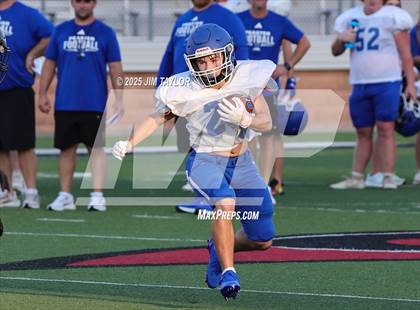 Thumbnail 3 in Peaster vs Mineral Wells (scrimmage) photogallery.