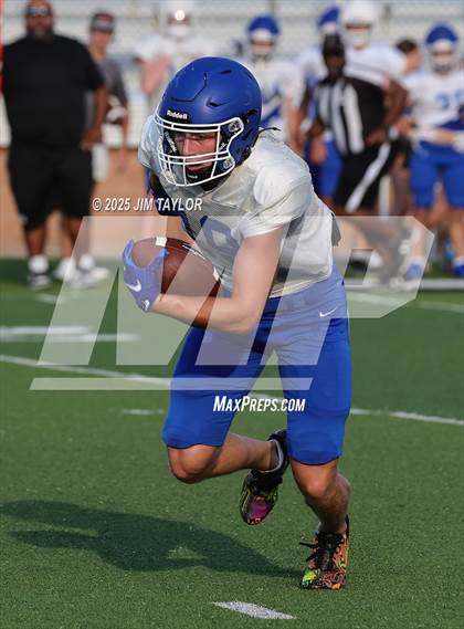 Thumbnail 3 in Peaster vs Mineral Wells (scrimmage) photogallery.
