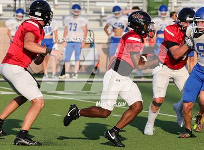 Thumbnail 3 in Peaster vs Mineral Wells (scrimmage) photogallery.