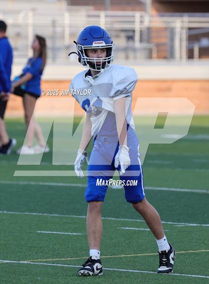 Thumbnail 2 in Peaster vs Mineral Wells (scrimmage) photogallery.