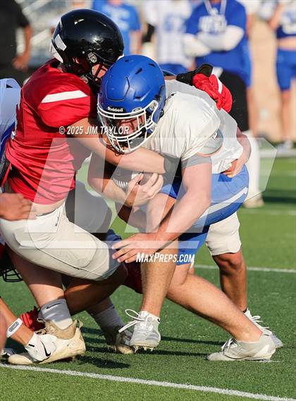 Thumbnail 1 in Peaster vs Mineral Wells (scrimmage) photogallery.