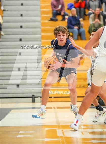 Thumbnail 1 in Mullen @ Columbine photogallery.