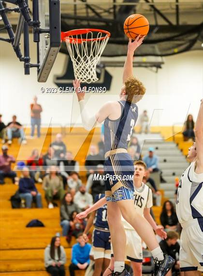 Thumbnail 2 in Mullen @ Columbine photogallery.
