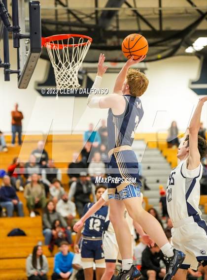 Thumbnail 1 in Mullen @ Columbine photogallery.