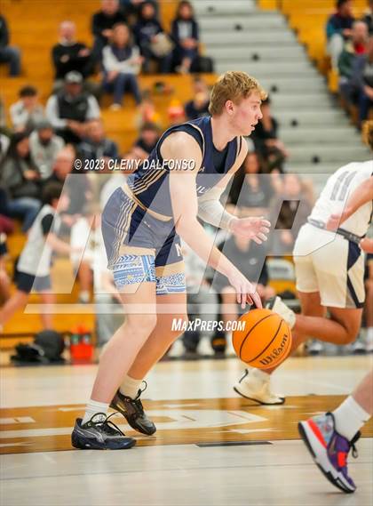 Thumbnail 1 in Mullen @ Columbine photogallery.