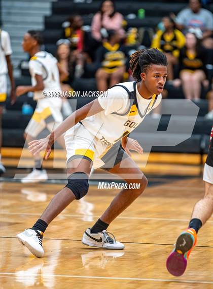 Thumbnail 3 in Red Springs vs Fairmont (Robeson County Shootout) photogallery.