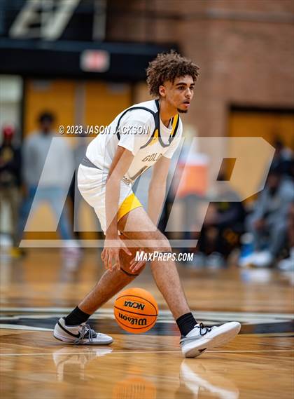 Thumbnail 3 in Red Springs vs Fairmont (Robeson County Shootout) photogallery.