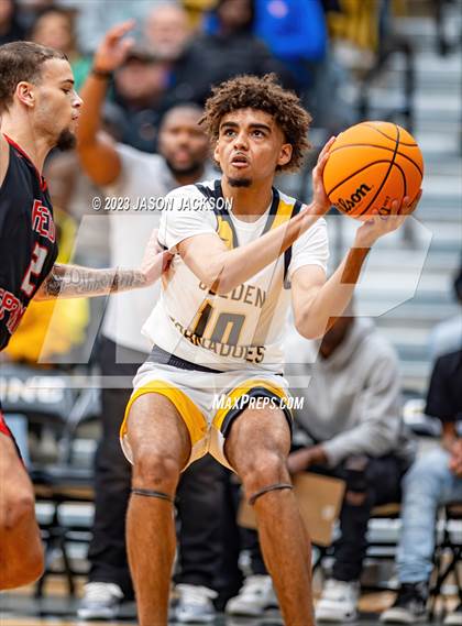 Thumbnail 3 in Red Springs vs Fairmont (Robeson County Shootout) photogallery.