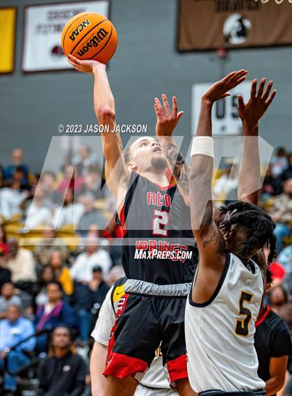 Thumbnail 2 in Red Springs vs Fairmont (Robeson County Shootout) photogallery.