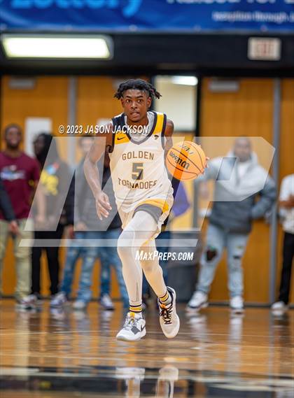 Thumbnail 1 in Red Springs vs Fairmont (Robeson County Shootout) photogallery.
