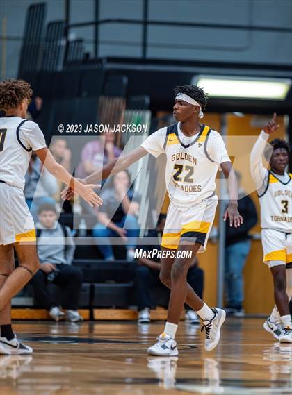 Thumbnail 3 in Red Springs vs Fairmont (Robeson County Shootout) photogallery.