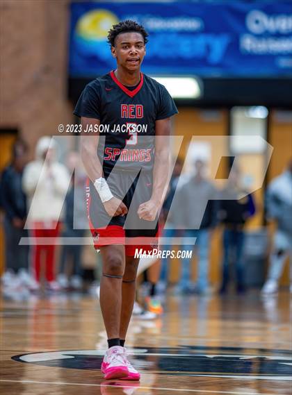 Thumbnail 1 in Red Springs vs Fairmont (Robeson County Shootout) photogallery.