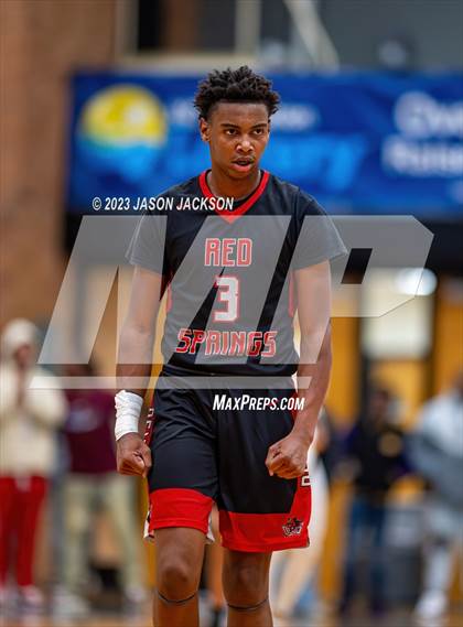 Thumbnail 3 in Red Springs vs Fairmont (Robeson County Shootout) photogallery.