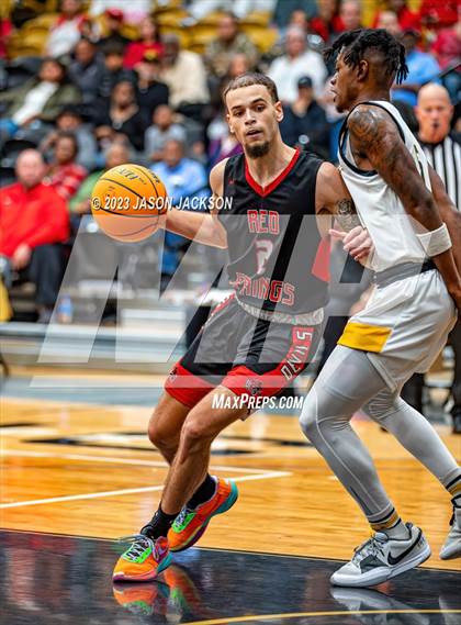 Thumbnail 1 in Red Springs vs Fairmont (Robeson County Shootout) photogallery.