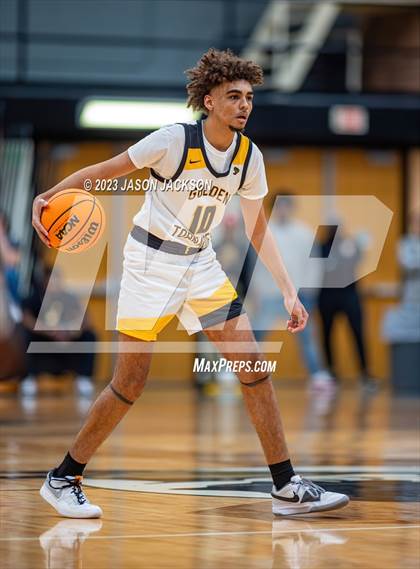 Thumbnail 3 in Red Springs vs Fairmont (Robeson County Shootout) photogallery.