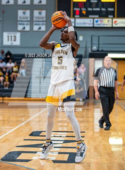 Thumbnail 2 in Red Springs vs Fairmont (Robeson County Shootout) photogallery.