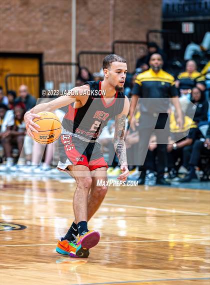 Thumbnail 1 in Red Springs vs Fairmont (Robeson County Shootout) photogallery.