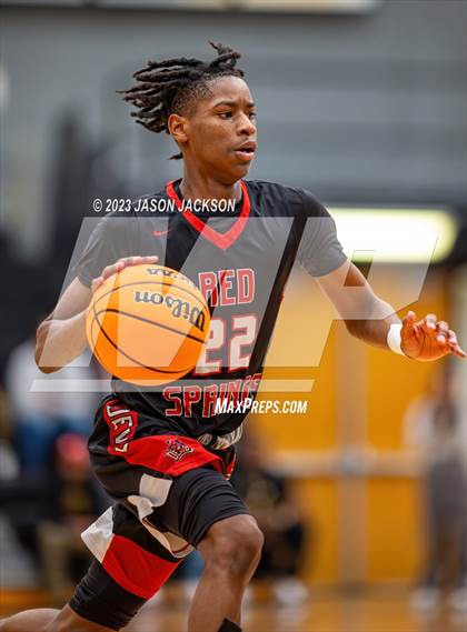 Thumbnail 3 in Red Springs vs Fairmont (Robeson County Shootout) photogallery.