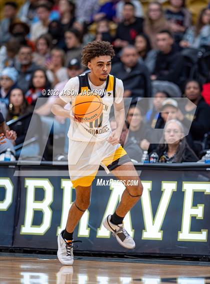 Thumbnail 2 in Red Springs vs Fairmont (Robeson County Shootout) photogallery.