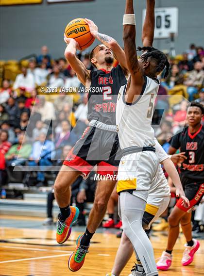 Thumbnail 2 in Red Springs vs Fairmont (Robeson County Shootout) photogallery.