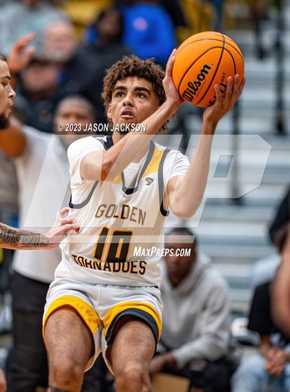 Thumbnail 1 in Red Springs vs Fairmont (Robeson County Shootout) photogallery.