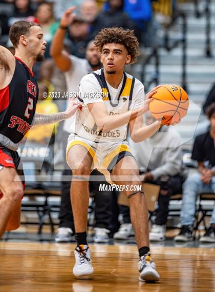 Thumbnail 2 in Red Springs vs Fairmont (Robeson County Shootout) photogallery.