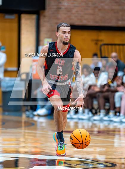 Thumbnail 1 in Red Springs vs Fairmont (Robeson County Shootout) photogallery.