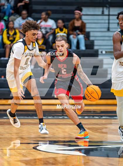 Thumbnail 2 in Red Springs vs Fairmont (Robeson County Shootout) photogallery.