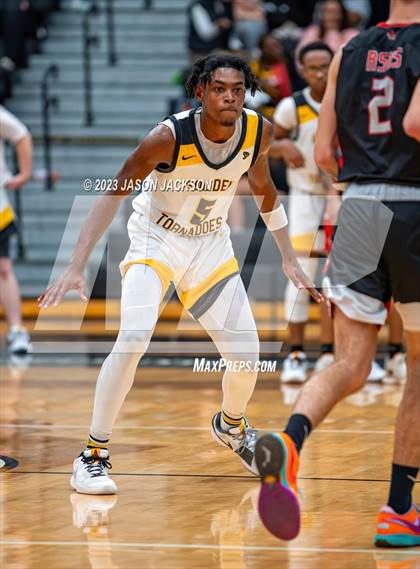 Thumbnail 2 in Red Springs vs Fairmont (Robeson County Shootout) photogallery.