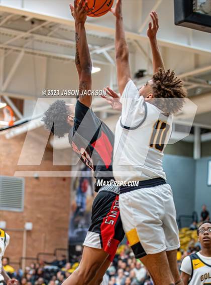 Thumbnail 3 in Red Springs vs Fairmont (Robeson County Shootout) photogallery.