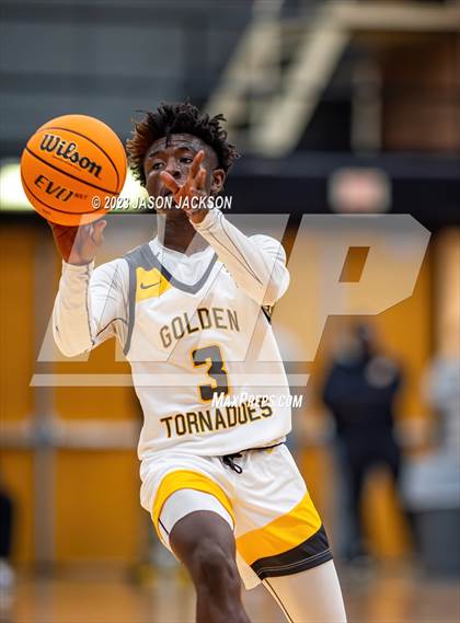 Thumbnail 1 in Red Springs vs Fairmont (Robeson County Shootout) photogallery.